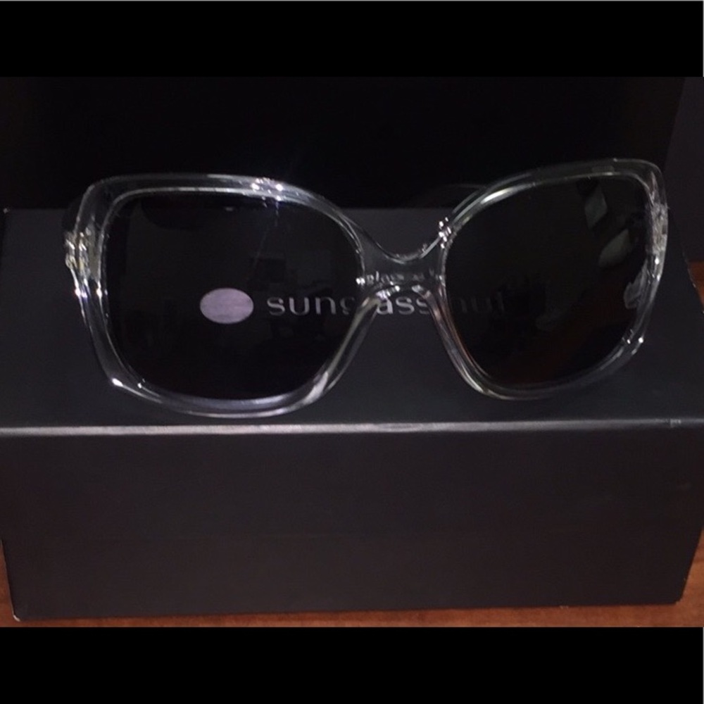 WOMEN’S BECKON CLEAR SUNGLASSES